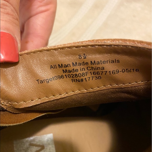 Dolce Vita Caramel Booties - Picture 6 of 6